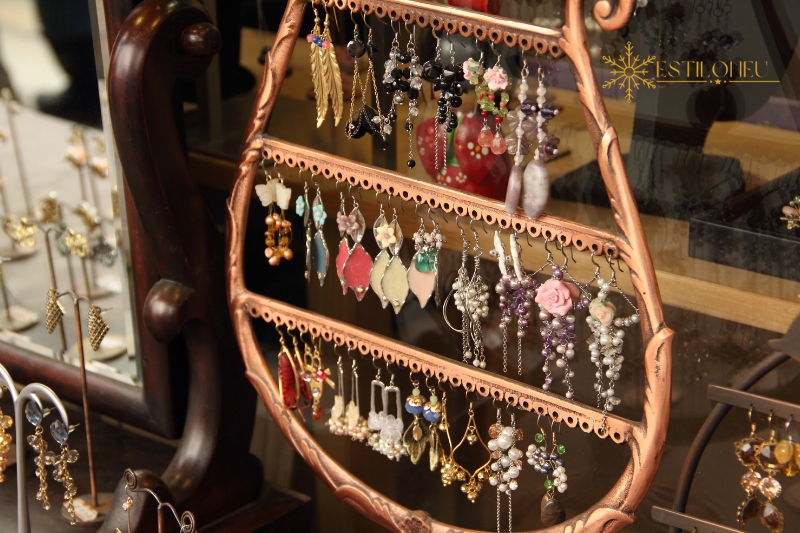 pendientes brillantes pequenos