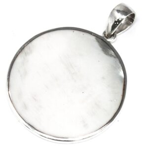 Colgante redondo Árbol de la Vida de plata de ley 925 calada sobre fondo de nácar blanco
