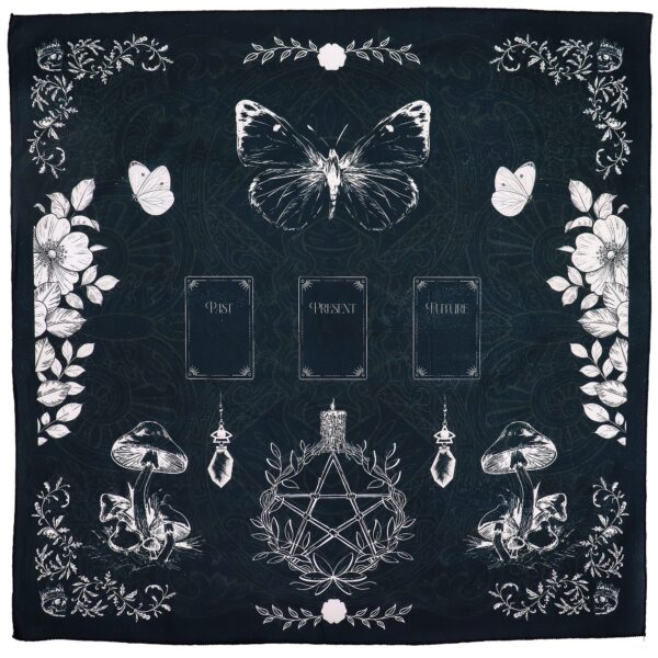 Tapete de tarot negro de 75 x 75 cm con polilla, mariposas, rosas silvestres, setas y tres marcos centrales estampados en blanco