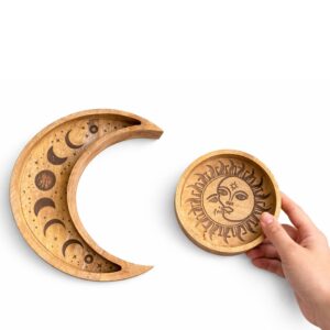 Bandeja de madera de mango con forma de luna creciente y un plato redondo con un sol tallado encajado en su curva