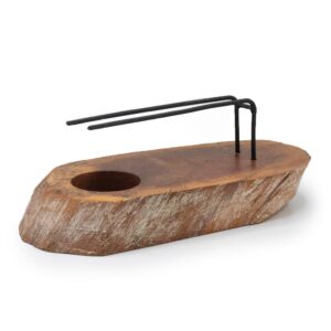 Calentador de palo santo de madera con los costados en blanco envejecido y soporte metálico negro
