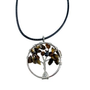 Colgante árbol de la vida de alambre plateado con lascas de ojo de tigre y cordón negro