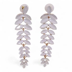Pendientes largos en forma de espiga con hojas de vidrio blanco perla y montura dorada, par