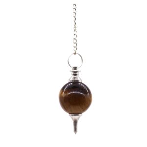 Péndulo con esfera de ojo de tigre marrón y dorada, remate torneado y punta de metal plateado, colgado de una cadena
