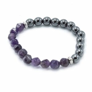 Pulsera de cuentas facetadas de amatista violeta y cuentas magnéticas grises con separadores plateados