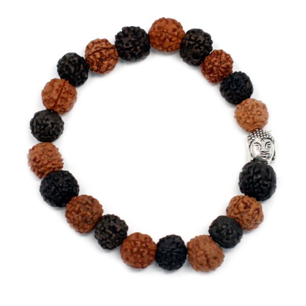 Pulsera de 20 semillas de rudraksha negras y marrones alternadas con una cabeza de Buda de tono plateado