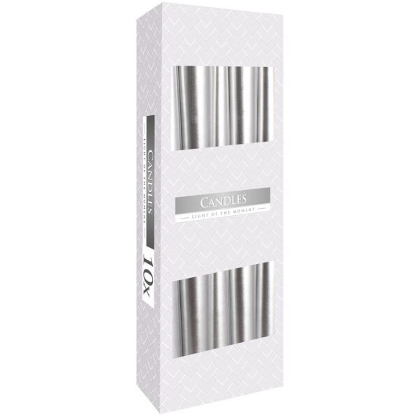 Caja de diez velas cónicas color plateado metalizado con ventanas que dejan ver las velas